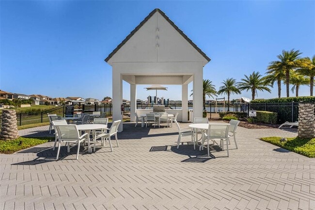 Building Photo - 8884 Bismarck Palm Dr