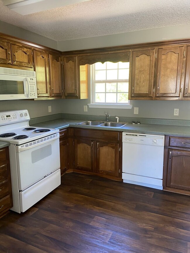 Building Photo - 1594 Wilderness Ln