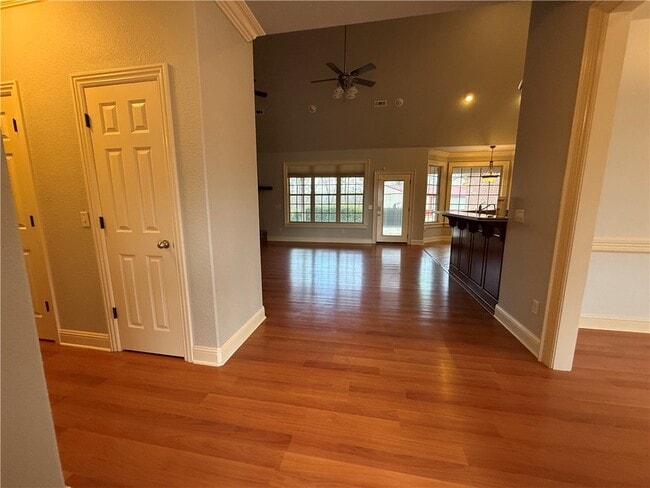 Building Photo - 4600 S Old Wire Rd