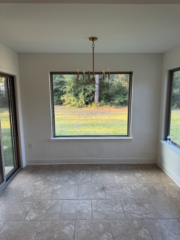 Building Photo - 9154 Deer Ln