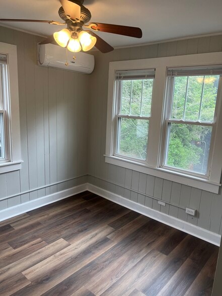 Bedroom 1 - 4 Farrwood Ave