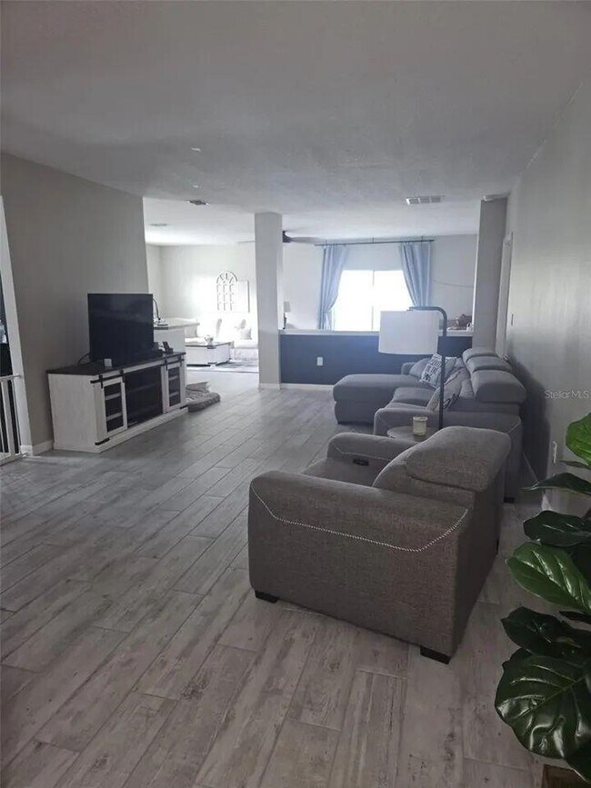 Building Photo - 1357 Sequoia Rd NW