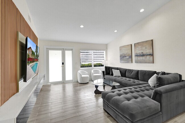 Building Photo - 11175 Jasmine Hill Cir