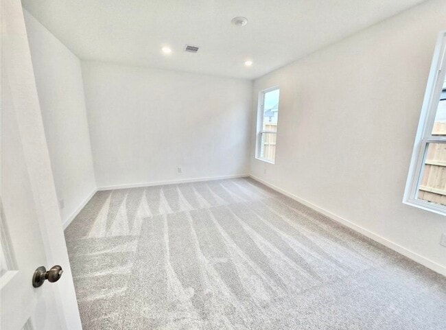 Building Photo - 31425 Moore Rd