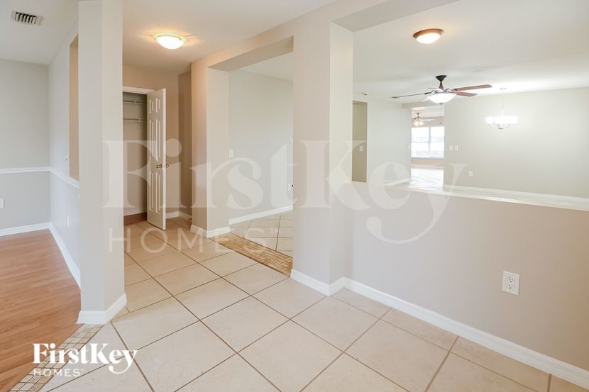 Building Photo - 6619 Gates Pointe Way