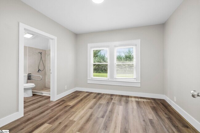 Building Photo - 2811 Locust Hill Rd