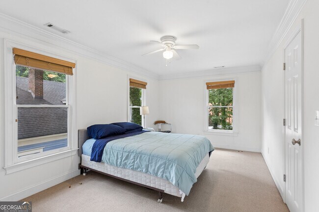 Building Photo - 649 Peeples St SW