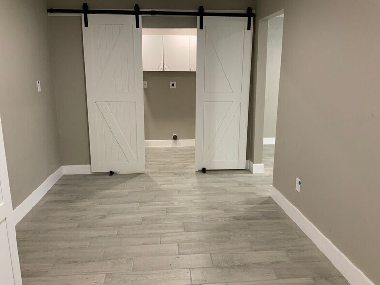 Building Photo - 231 Acker St