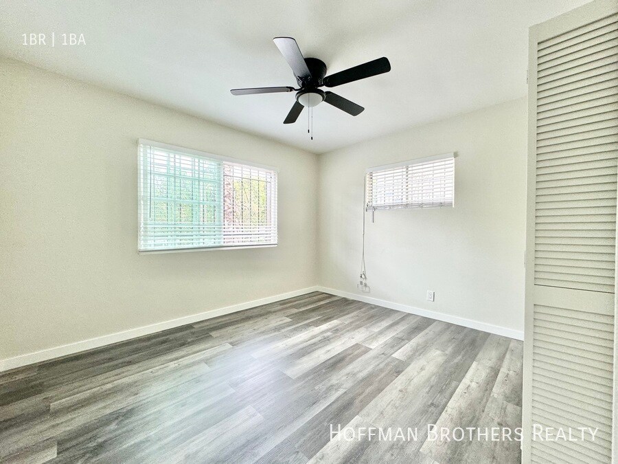 Building Photo - 1010 N Orange Grove Ave