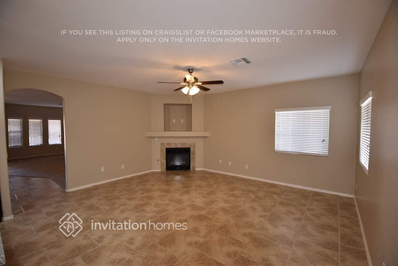Building Photo - 4575 E Campbell Ct