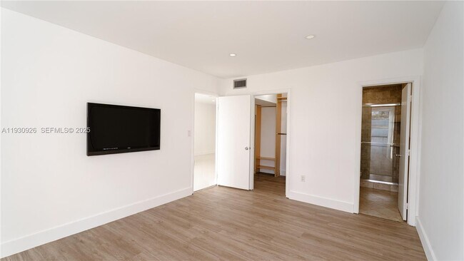 Building Photo - 3716 NE 168th St