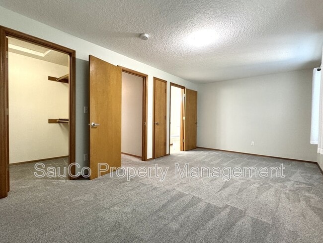 Building Photo - 18507 SW Muirfield St