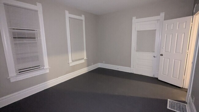 Building Photo - Atlas Investment Group, LLC (569 Allyn St ...
