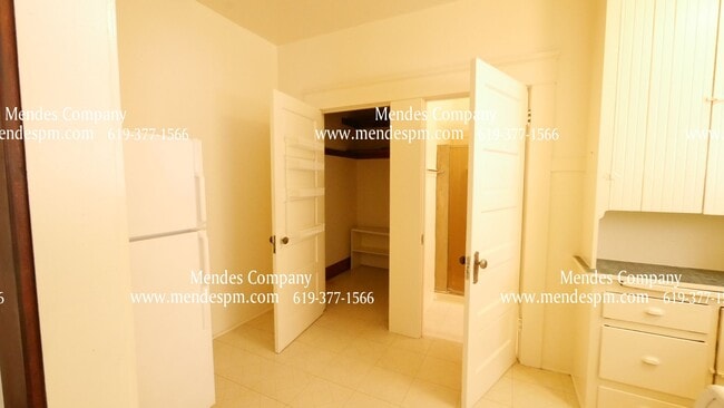 Building Photo - 1556 Second Avenue-7