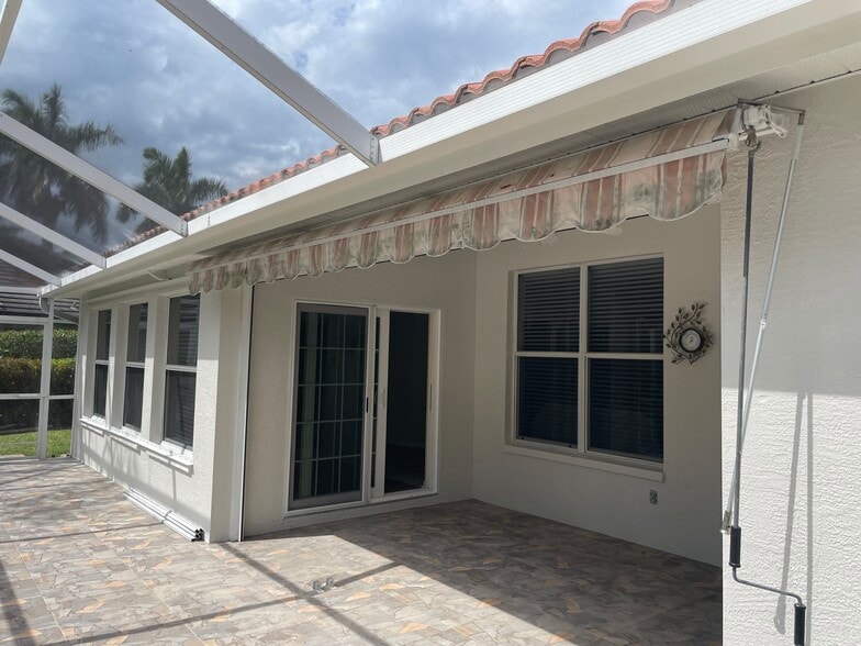 Building Photo - 22076 Seashore Cir