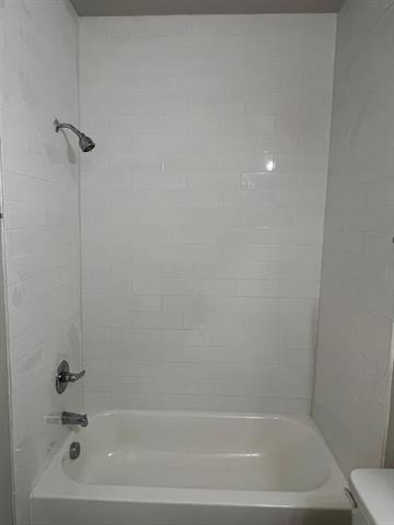 Building Photo - 3409 Valley Vista Dr