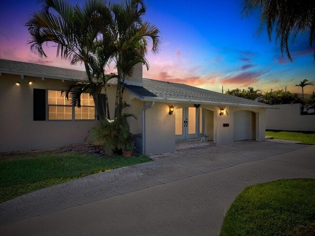 Building Photo - 832 Green St