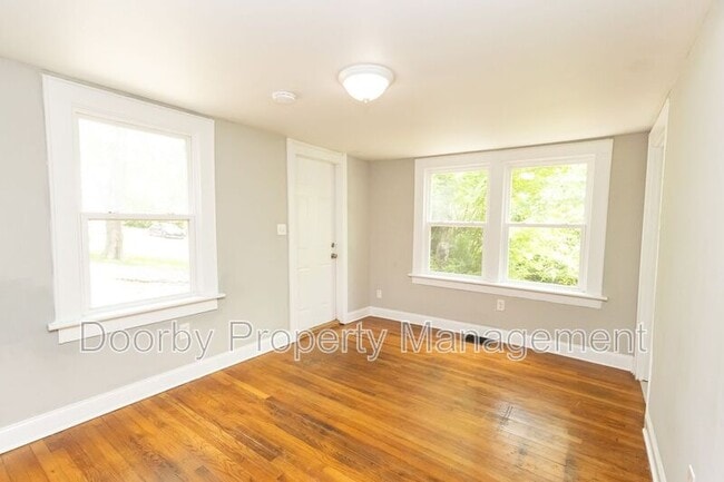 Building Photo - 1812 John Ross Rd