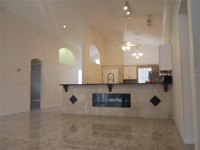 Building Photo - 248 Kassik Cir