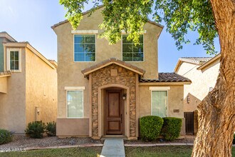 Building Photo - 4287 E Tyson St