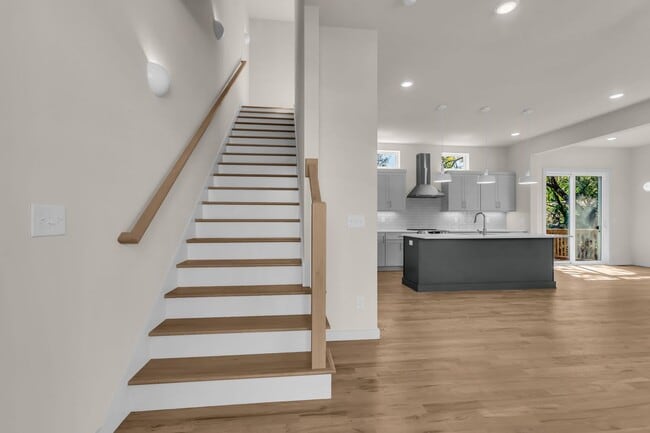 Building Photo - Amazing New Construction in North Nashville!