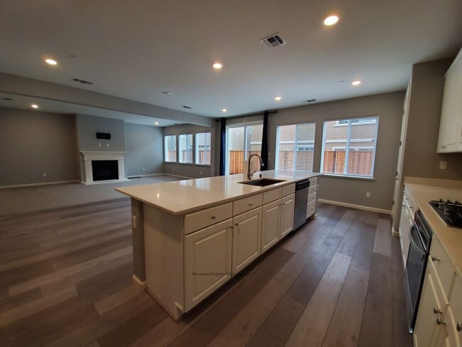 Building Photo - 5137 Kolton Pl