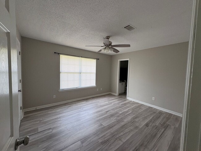 Building Photo - 1435 Firefinder Ln