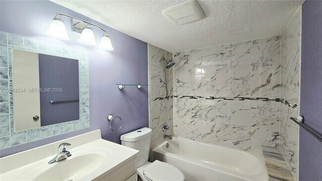 Building Photo - 202 Foxtail Dr