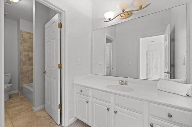 Building Photo - 6245 Spalding Dr