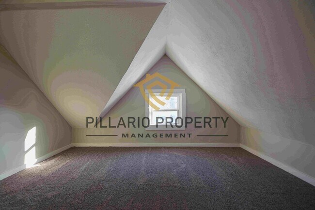 Building Photo - Close to Marion University, 3 Bedroom, 1.5...