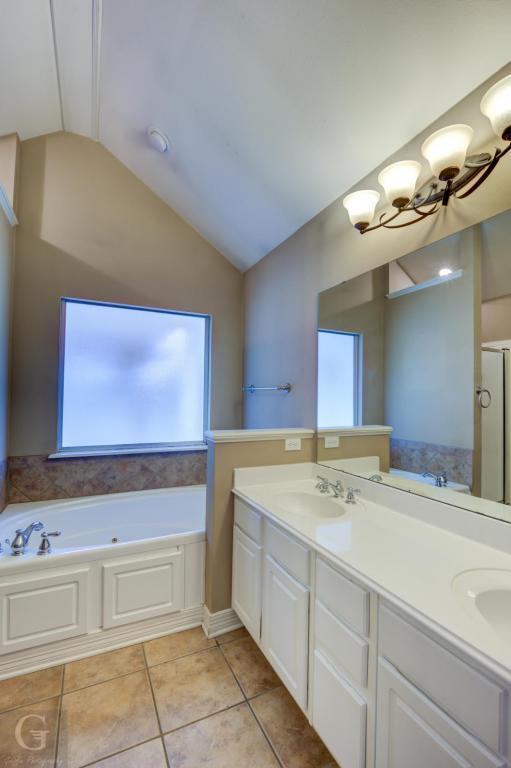 Building Photo - 407 Whitefield Ct