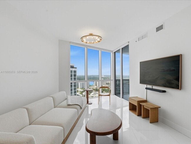 Building Photo - 18201 Collins Ave