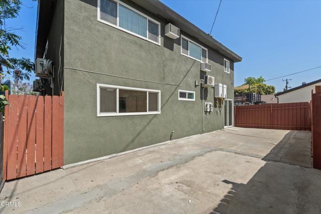 Building Photo - 624 Silver Lake Blvd