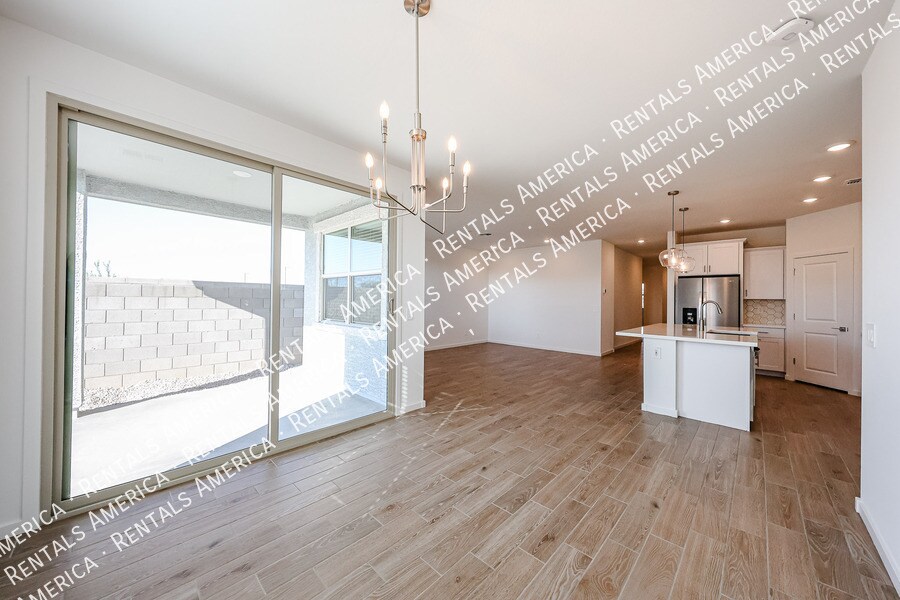 Building Photo - 15915 W Gray Fox Trl