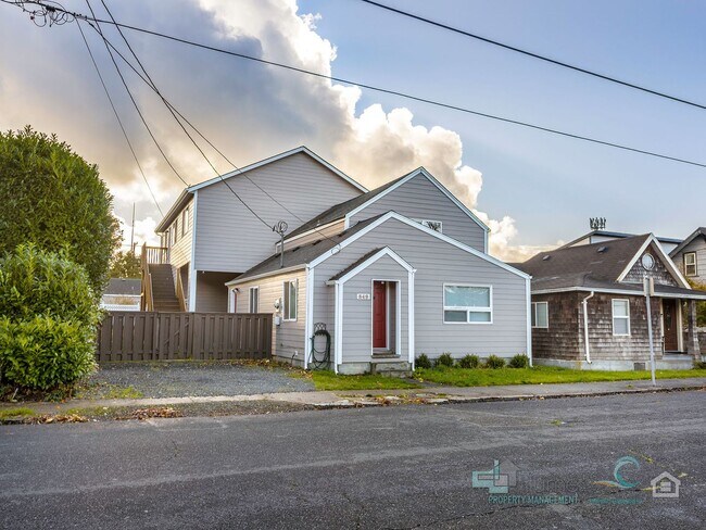 Building Photo - 849 1st Ave