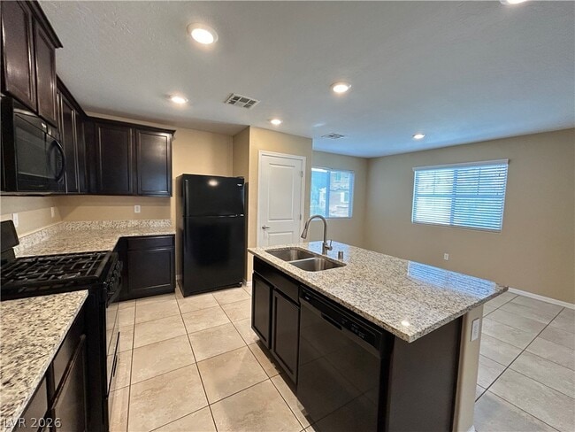 Building Photo - 4325 Harristown Dr