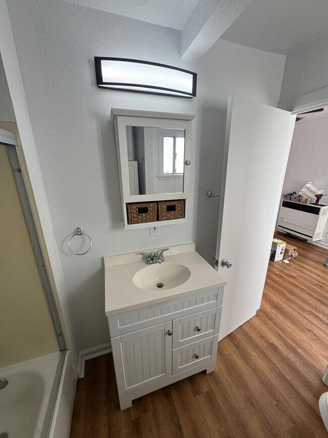 Building Photo - 825 Obispo Ave