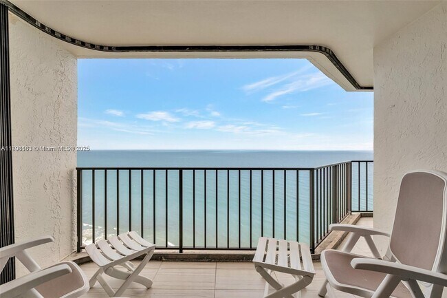 Building Photo - 9650 S Ocean Dr