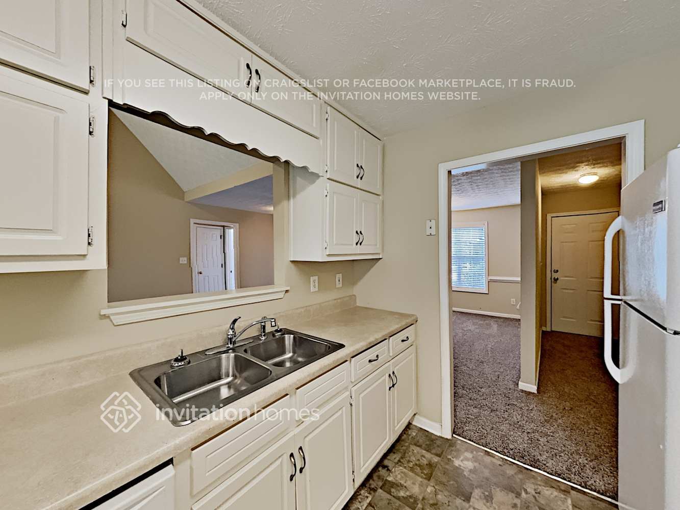 Building Photo - 400 Freedom Dr
