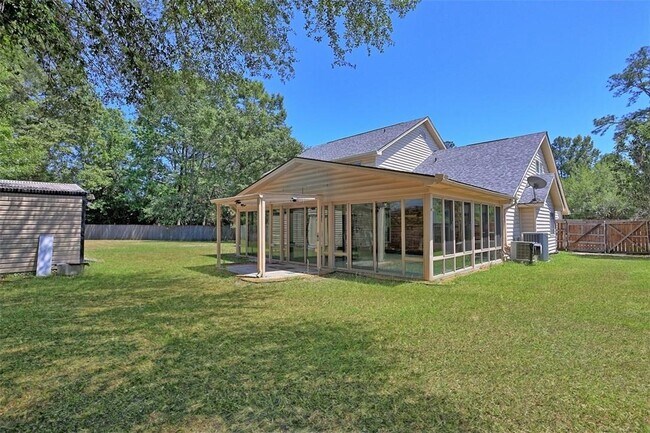 Building Photo - 14 Sandy Pond Ct