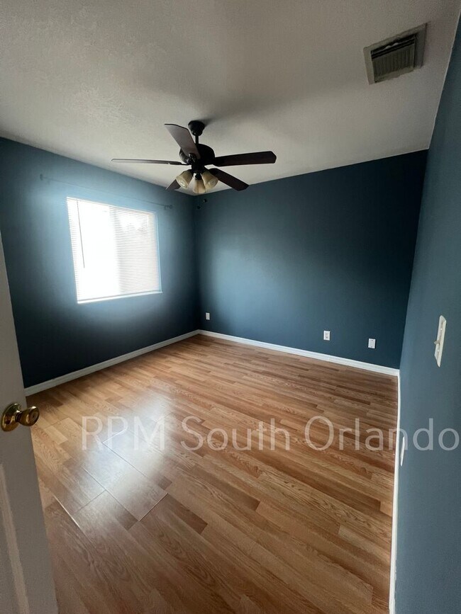 Building Photo - Beautiful 4 Bedroom 2.5 Bath Home with Hea...