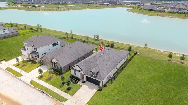 Building Photo - 5831 Westwood Shr Dr