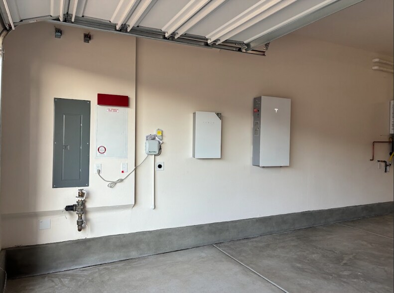 Building Photo - 24392 Calle La Roca