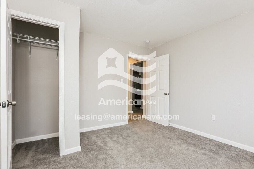 Building Photo - 1413 S Bailey St