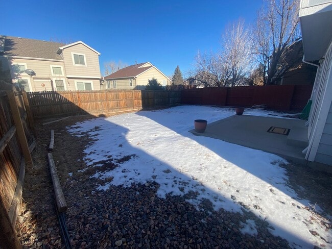 Building Photo - Lovely Cottonwood Home!