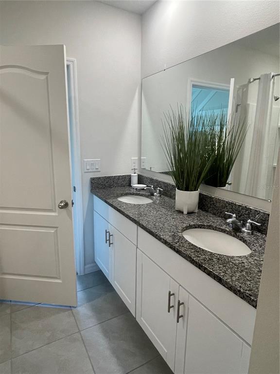 Building Photo - 408 Charlotte Wy