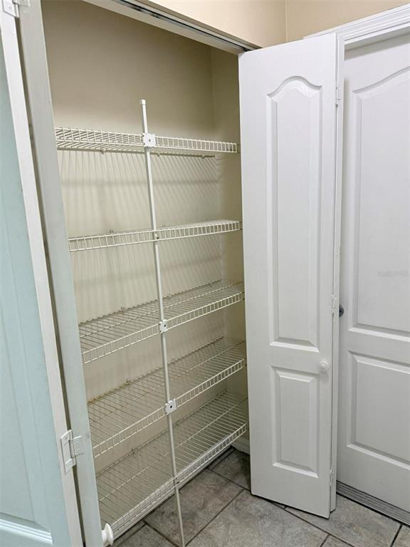 Building Photo - 650 Lakemont Dr