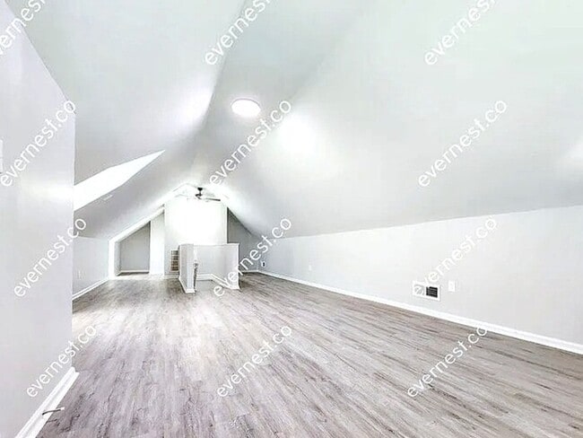 Building Photo - 1174 Ridgecrest Ln SE