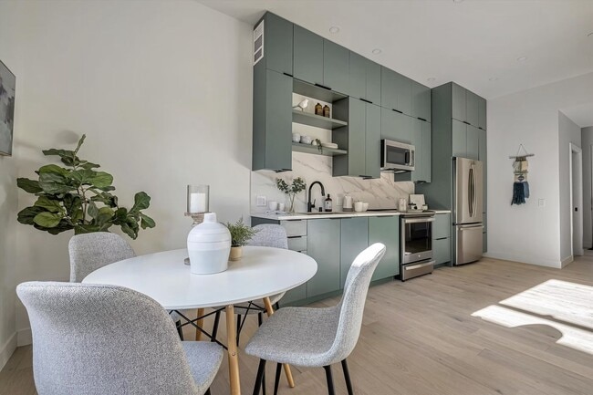 Building Photo - 103-119 Darlington Lane