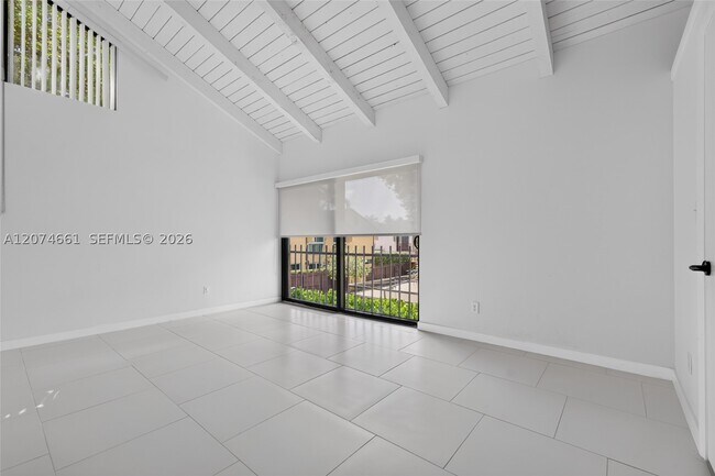 Building Photo - 15811 SW 91st Ct
